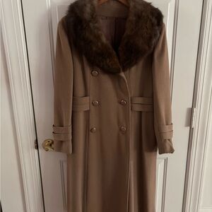 Vintage Classic Long Wool Coat with Fur Collar - Tan